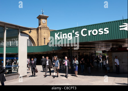 Eingang zum Kings Cross Station in der Stadt von London, England. Stockfoto