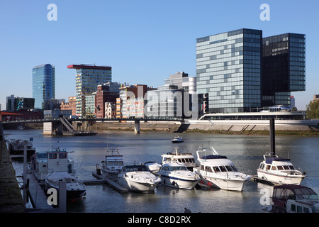 Medienhafen, Medienhafen, ein neues Stadtquartier in der ehemaligen Binnenhafen, Hyatt Hotels, Düsseldorf, Deutschland, Stockfoto