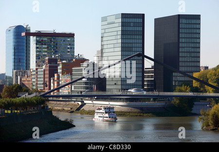 Medienhafen, Medienhafen, ein neues Stadtquartier in der ehemaligen Binnenhafen, Hyatt Hotels, Düsseldorf, Deutschland, Stockfoto