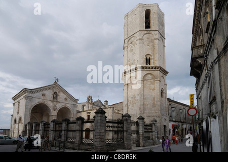 Wallfahrtskirche St. Michael Archangel Monte Sant' Angelo, Apulien, Italien. Stockfoto