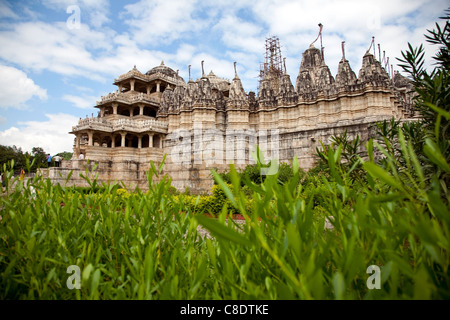 Jain-Tempel / Mandir in Ranakpur, Rajasthan, Indien Stockfoto