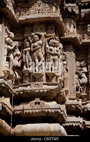 Skulpturen am Jagdish Tempel, Udaipur, Rajasthan, Indien Stockfoto