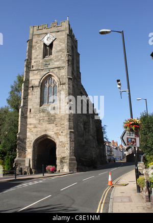 West Gate und der Kapelle des St. James Warwick Stockfoto