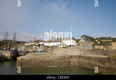 Charlestown Cornwall September Blick auf malerische Fischerdorf vom Hafen Stockfoto