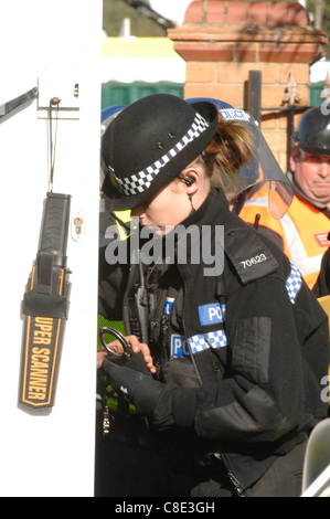 Vertreibung der Bewohner weiter ohne Unterlaß für den zweiten Tag am Dale Farm Reisende Standort, Riesenkrabben Hill, in der Nähe von Basildon, Essex, UK, Europa. 20. Oktober 2011 Stockfoto