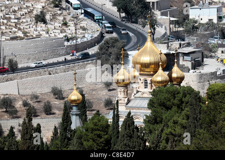 Die Church of St. Mary Magdalene am Hang des Mount Of Olives im Garten von Gethsemane, Jerusalem Stockfoto