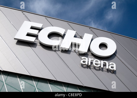 Das Echo Arena Liverpool Logo, Kings Dock, Liverpool Waterfront, England. Stockfoto