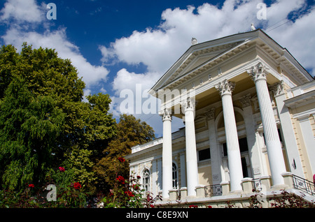 Ukraine, Odessa. Archäologisches Museum, gegründet 1825, im klassischen Stil erbaut. Stockfoto