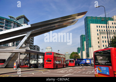 Der Vauxhall Cross Verkehrsknotenpunkt, Vauxhall, London Borough of Lambeth, London, Greater London, England, Vereinigtes Königreich Stockfoto