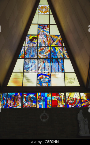 Glasmalerei-Fenster, Regina Mundi katholische Kirche, Szene von Soweto Aufstand, Soweto, Johannesburg, Gauteng, Südafrika Stockfoto