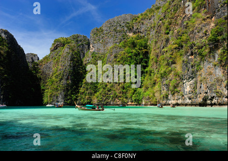 Pileh Bay, Insel Phi Phi Lay, Phi Phi, Insel, Andamanensee, Thailand, Asien, Felsen Stockfoto