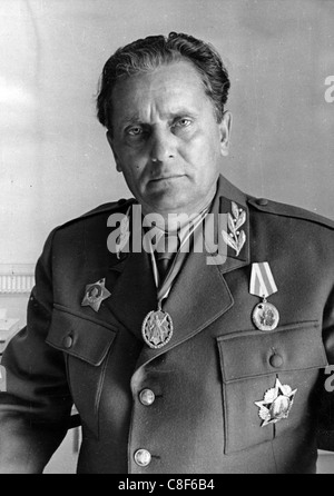 BRIZ JOSIP TITO (1892-1980) als Leiter der jugoslawischen Republik im Jahr 1945 Stockfoto