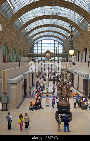 Große Halle des Musee d ' Orsay Kunstgalerie und Museum, Paris, Frankreich Stockfoto