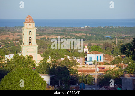 Glockenturm des Museo Nacional De La Lucha Contra Bandidos, Trinidad, UNESCO-Weltkulturerbe, Kuba, West Indies, Karibik Stockfoto