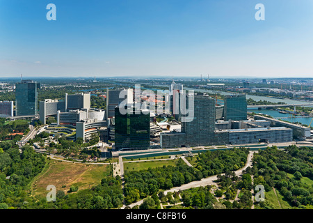 Blick vom Donauturm, Vienna International Center (VIC), allgemein bekannt als UNO-City. Wien, Österreich-Europa Stockfoto