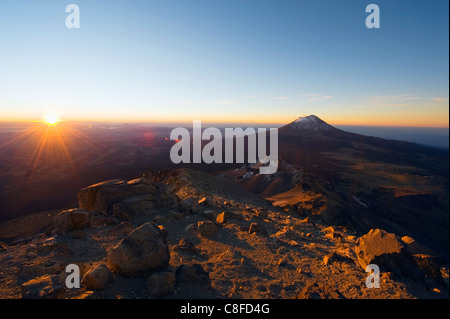 Volcan de Popocatepetl, 5452m, Volcan de Iztaccíhuatl, 5220m, Sierra Nevada, Mexiko Stockfoto