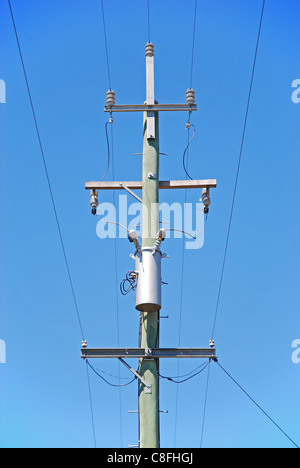 Polige montiert Sub-Station Transformator Stockfoto