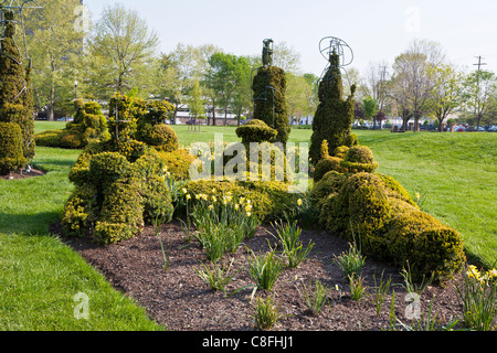 Topiaries im alten Deaf School Formschnitt Park in Columbus, Ohio. Stockfoto