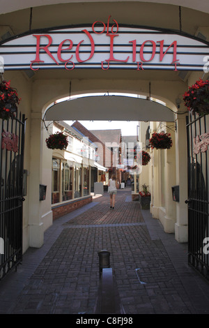 Old Red Lion Gericht Einkaufsviertel Stratford bei Avon Warwickshire Stockfoto