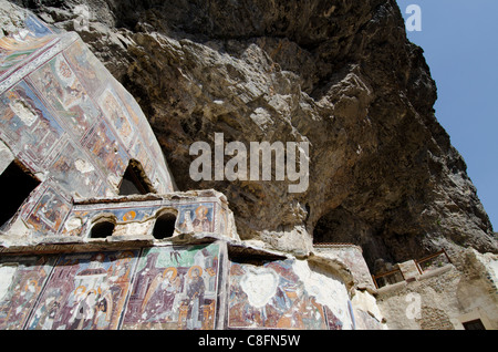 Türkei, Trabzon. Sumela-Kloster (aka St. Maria, Mount Mela oder schwarze Madonna). Stockfoto