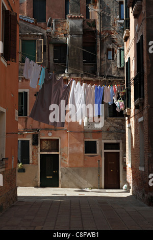 Wäsche hängen zum Trocknen, Venedig Italien Stockfoto