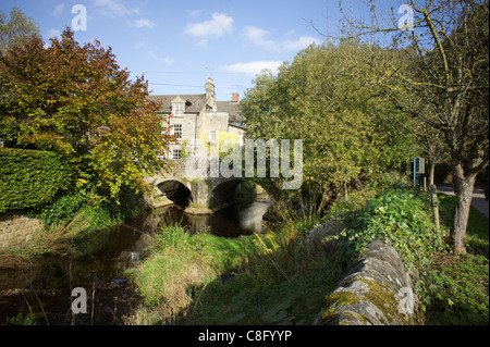 Bar-Brook alte Brücke über Barbrook im Baslow Derbyshire England UK Stockfoto