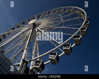 Brighton Wheel - Riesenrad (das Brighton Auge) am Strand Stockfoto