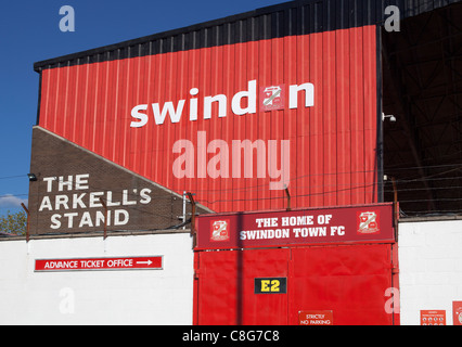 Das County Ground - Haus von Swindon Town Football Club Stockfoto