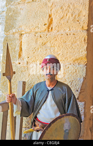 Arabische Krieger in der Periode Kleidung - qalat al-rabad, Jordanien Stockfoto