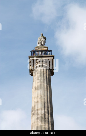 Touristen auf der Aussichtsplattform auf Greys Monument. Newcastle Upon Tyne, England, Vereinigtes Königreich Stockfoto