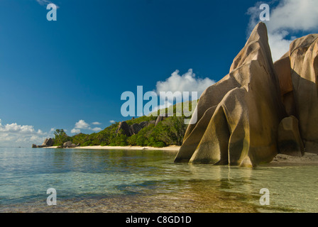 Granitfelsen am Welt berühmten Strand von Anse Source d ' Argent, La Digue, Seychellen, Indischer Ozean Stockfoto