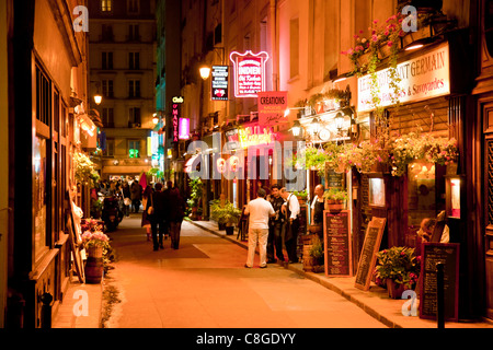 Straßenszene in Nacht, Rive Gauche, Paris, Frankreich Stockfoto