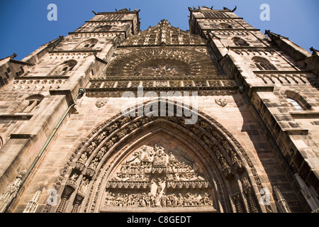 Dem Mittelalter gotische St.-Lorenz-Kirche, eine der wichtigsten Kirchen in Nürnberg, Bayern, Deutschland Stockfoto