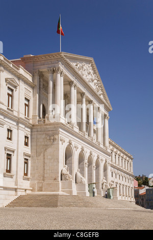 Wächter am Palast von Sao Bento, gebaut im Jahre 1834, der Sitz des portugiesischen Parlaments, Lissabon, Portugal Stockfoto