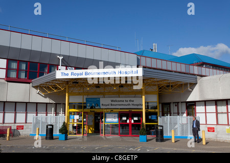 Royal Bournemouth Hospital Haupteingang. Stockfoto