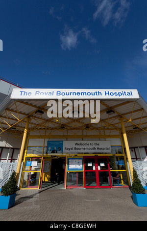 Royal Bournemouth Hospital Haupteingang Stockfoto