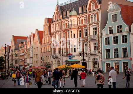 Fußgängerzone in der Hansestadt Rostock, Mecklenburg-Western Pomerania, Deutschland, Europa Stockfoto