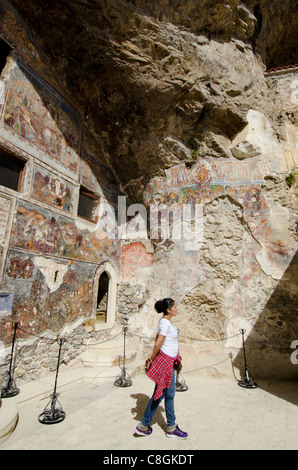 Türkei, Trabzon. Sumela-Kloster (aka St. Maria, Mount Mela oder schwarze Madonna). Stockfoto
