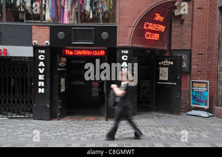 Außenansicht der Welt berühmten Cavern Club, wo die Beatles uraufgeführt, Liverpool, England. Stockfoto