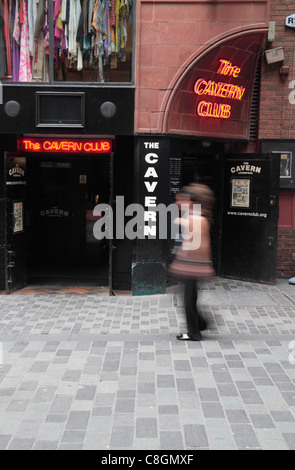 Außenansicht der Welt berühmten Cavern Club, wo die Beatles uraufgeführt, Liverpool, England. Stockfoto