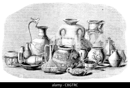 Gruppe Schiffe Exemplare gefunden römische Grabstätte in Großbritannien Archäologie archäologische Fund Website Schatz Schüssel Tasse Querflöte vase Stockfoto