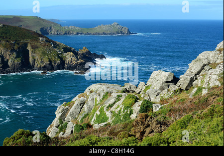 Blick in Richtung Knurrhahn Kopf von Zennor Kopf in Cornwal, uk Stockfoto