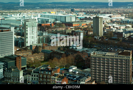 Blick über die Stadt von Portsmouth in Hampshire England UK von der Spitze des 170 Meter hohen Spinnaker Tower Stockfoto