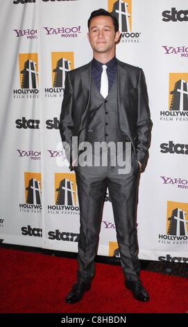 Joseph Gordon-Levitt im Ankunftsbereich für 15. jährlichen Hollywood Film Awards Gala Zeremonie, Beverly Hilton Hotel, Los Angeles, CA 24. Oktober 2011. Foto von: Elizabeth Goodenough/Everett Collection Stockfoto