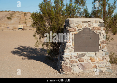 Plank Road in Imperial Sand Dunes Recreation Area - die größten Sanddünen in Nordamerika - in der Nähe von El Centro, Kalifornien, USA Stockfoto