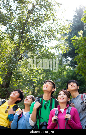 Glückliche Gruppe von Wanderern Stockfoto