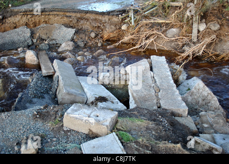 Sturzfluten in Lacken, Wicklow Irland Brücke eingestürzt Stockfoto