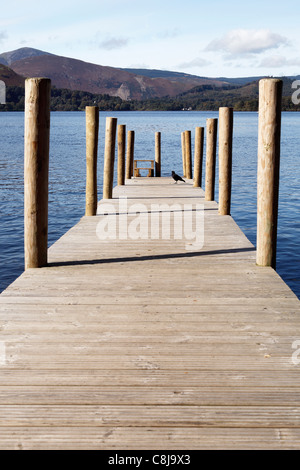 Holzsteg, "Derwent Water", "Lake District", Cumbria, England, UK Stockfoto