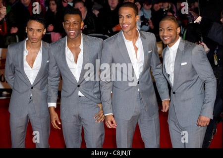 Aston Merrygold, Ortise Williams, Marvin Humes und Jonathan "JB" Gill, der JLS kommen für den "Brit Awards" im Earls Court. Stockfoto