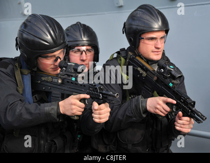 Royal Navy und Royal Marines Anti-Piraterie-Ausbildung Stockfoto